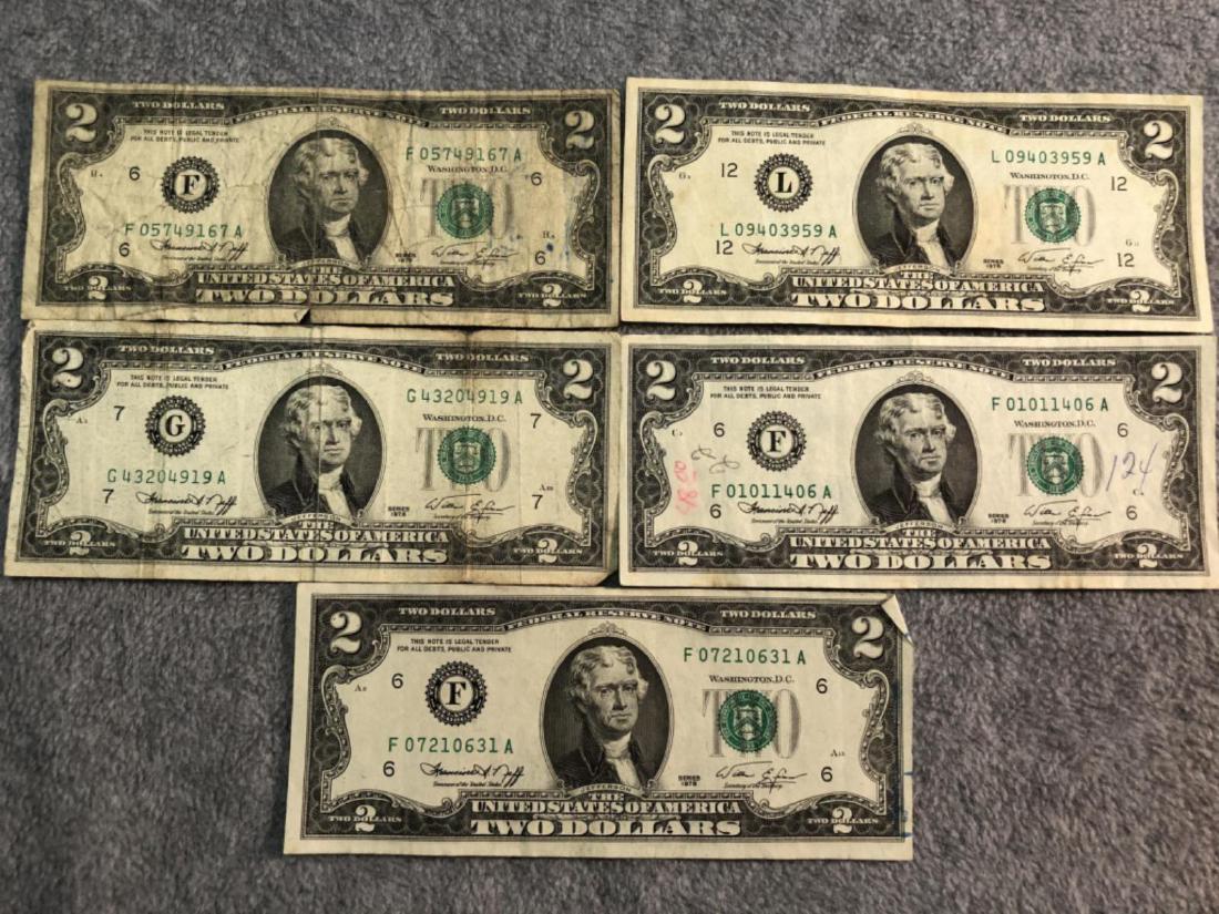 5 1976 Two Dollar Bills (1 of 5)
