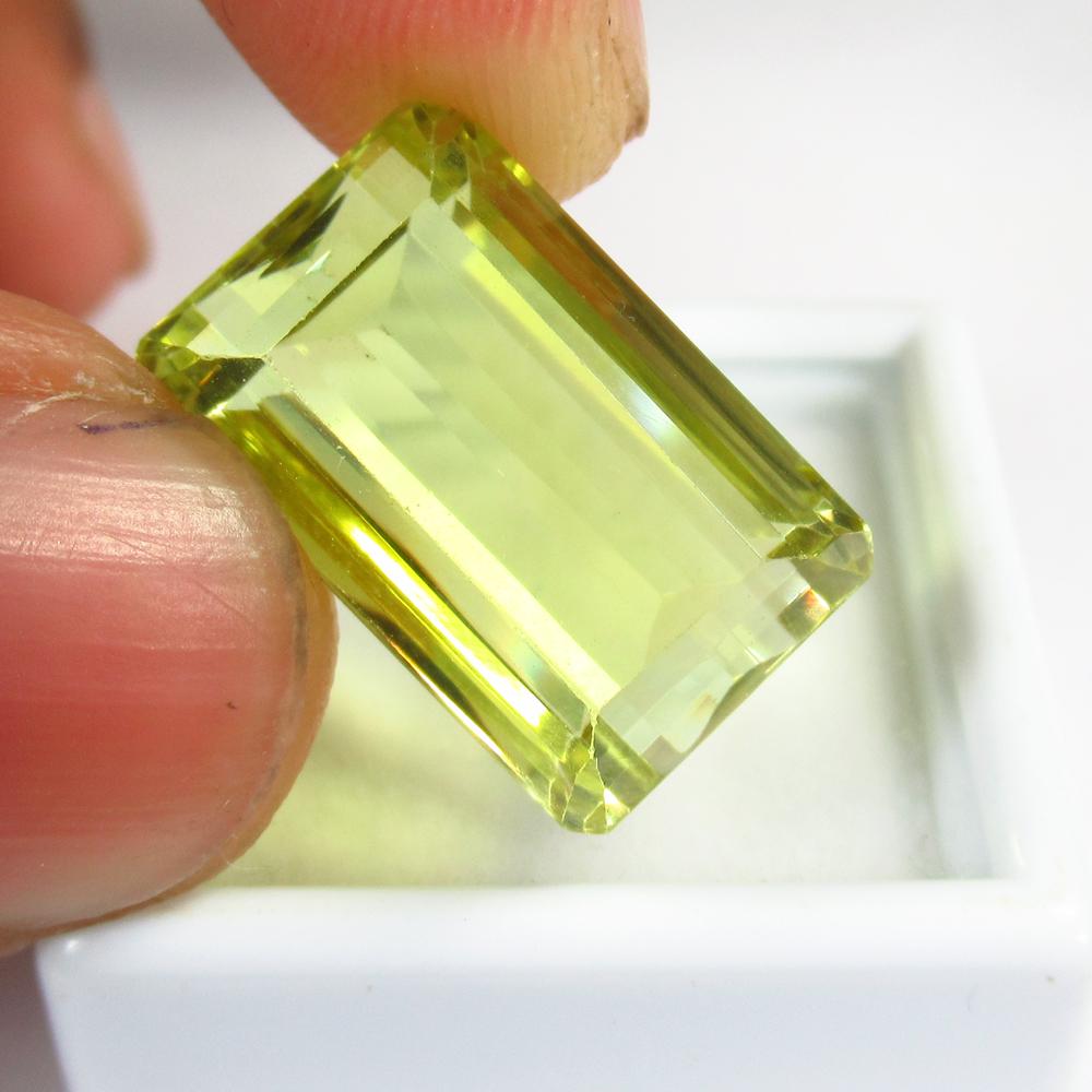 17.45 Ct Natural Lemon Quartz: Weight - 17.45 Ct / Size - 18.70 x 12.00 x 9.20 mm / Shape - Octagon Cut / Color - Yellow / Clarity - VVS / Origin - Africa / Treatment - None