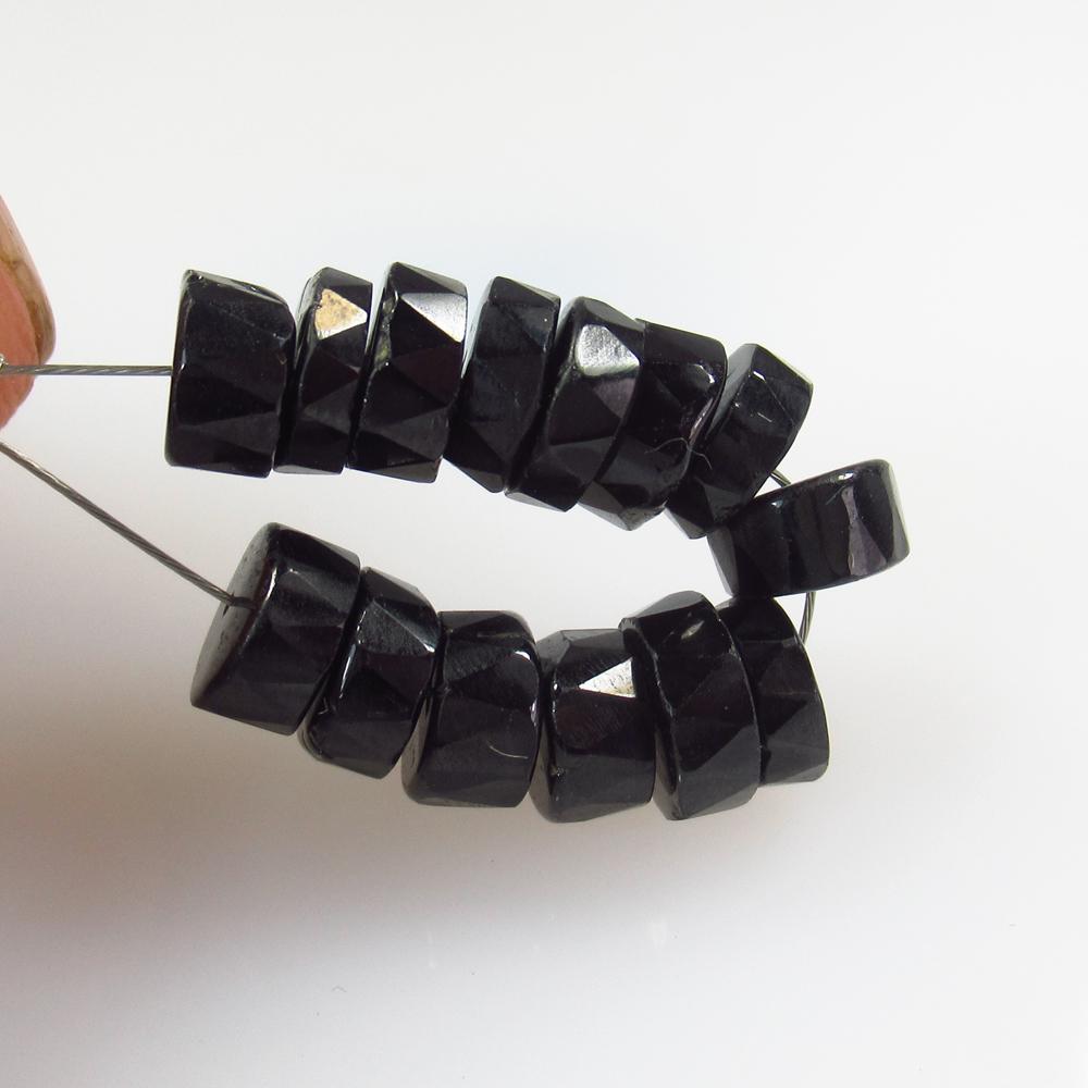 22.55 Ct Natural 14 Onyx Beads (1 of 2)