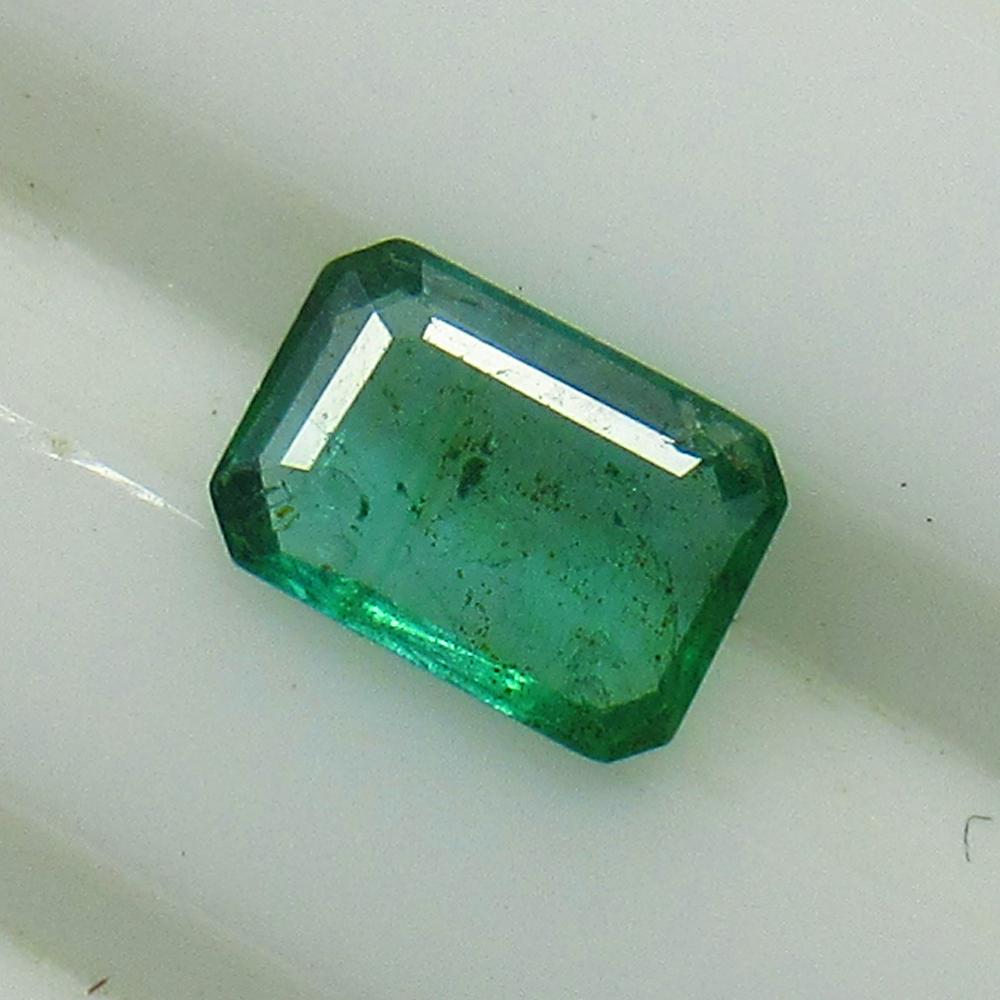 0.66 Ct Natural Emerald (1 of 2)