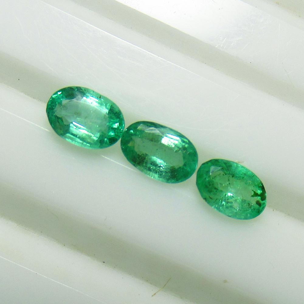 1.05 Ct Natural 3 Emerald  Set (1 of 2)