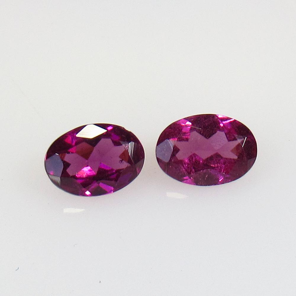 1.73 Ct Natural Rhodolite Garnet Pair: Weight - 1.73 Ct / Size - 7.20 x 5.10 x 2.80 mm / 2 Pc's / Shape - Oval Cut / Clarity - VVs / Origin - Nigeria / Treatment - None
