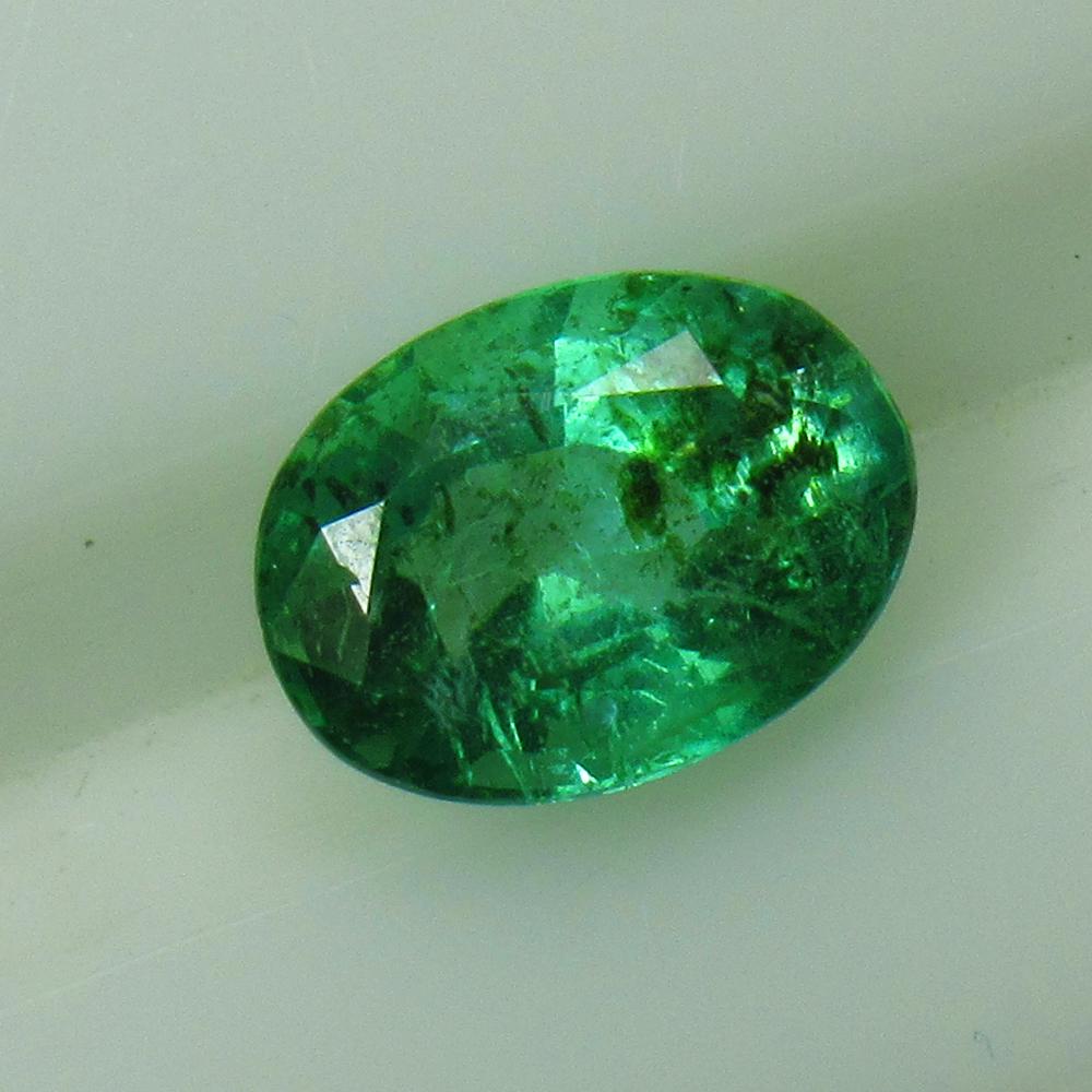0.75 Ct Natural Emerald (1 of 2)