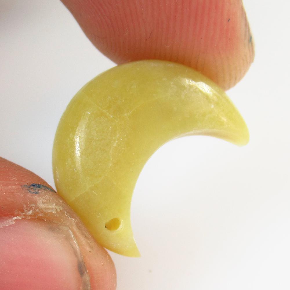 8.13 Ct Natural Jasper Quartz Half Moon: Weight - 8.13 Ct / Size - 16.90 x 8.00 mm / Shape -Excellent Half Moon / Clarity - Opaque / Origin - Brazil / Treatment - None