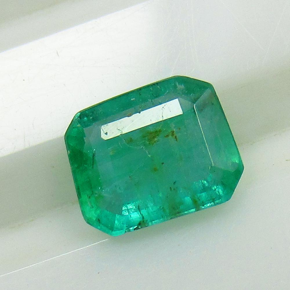 0.88 Ct Natural Emerald (1 of 2)