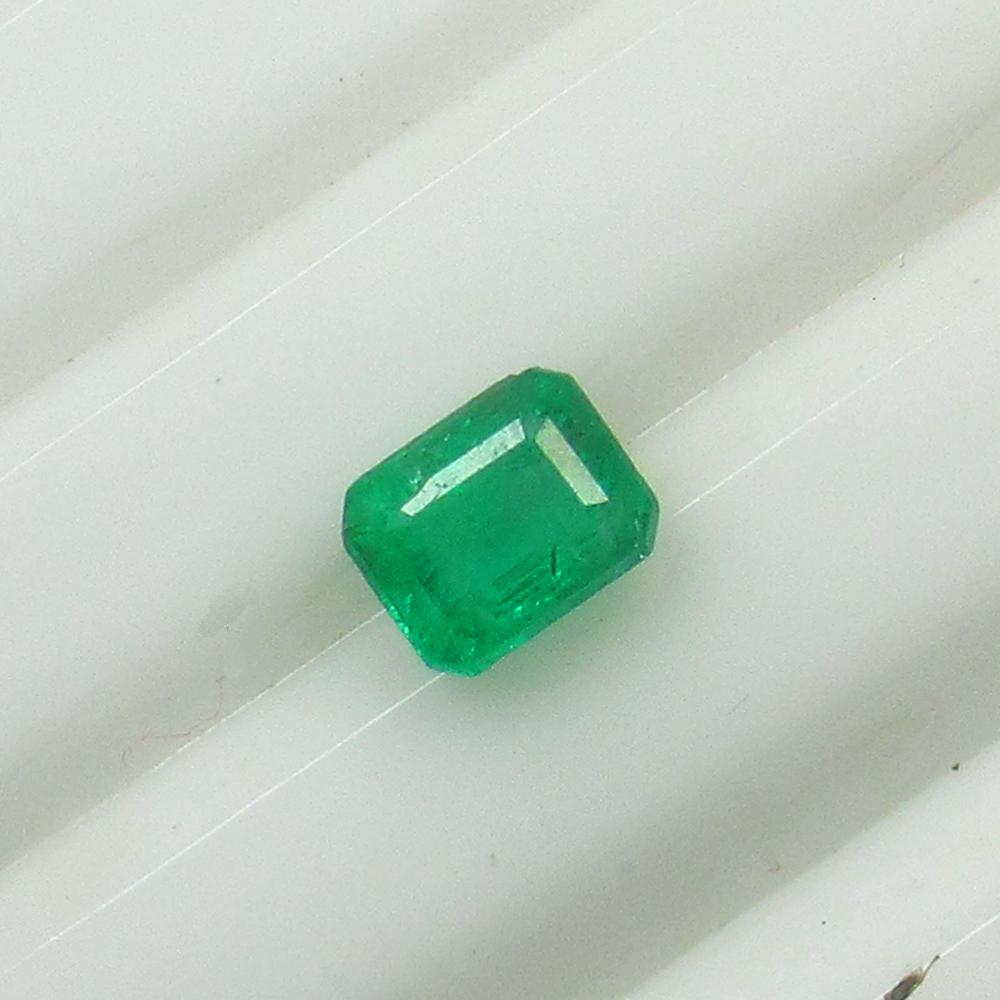 0.50 Ct Natural Emerald (1 of 2)