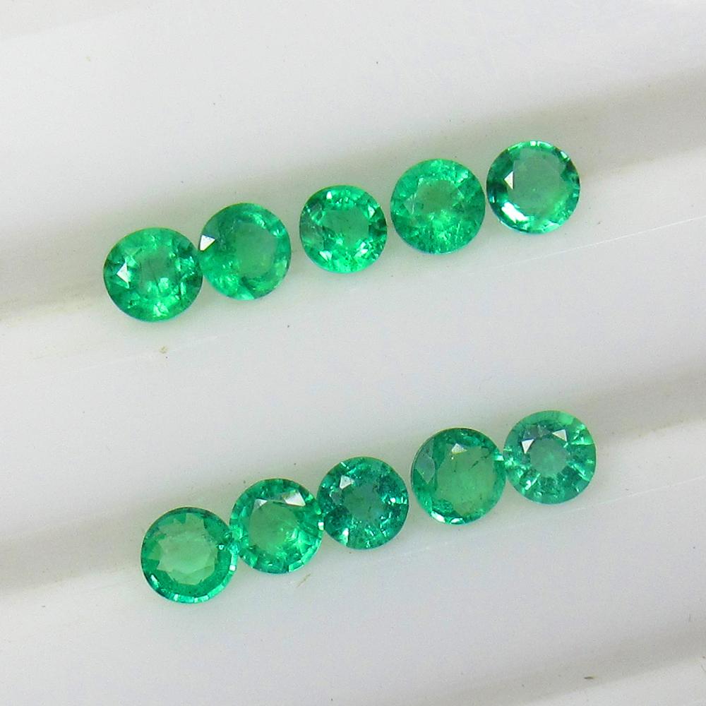 1.15 Ct Natural Emerald Set Loose Stones (1 of 2)