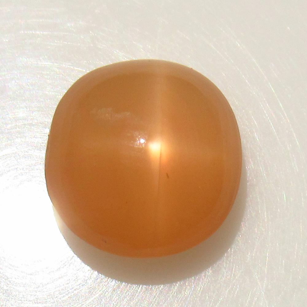4.65 Ct Natural Moonstone Loose Stone: Weight - 4.65 Ct / Size - 10.30 x 9.40 x 6.40 mm / Shape - Round Cabochon / Clarity - Semi-Transparent / Origin - India / Treatment - None