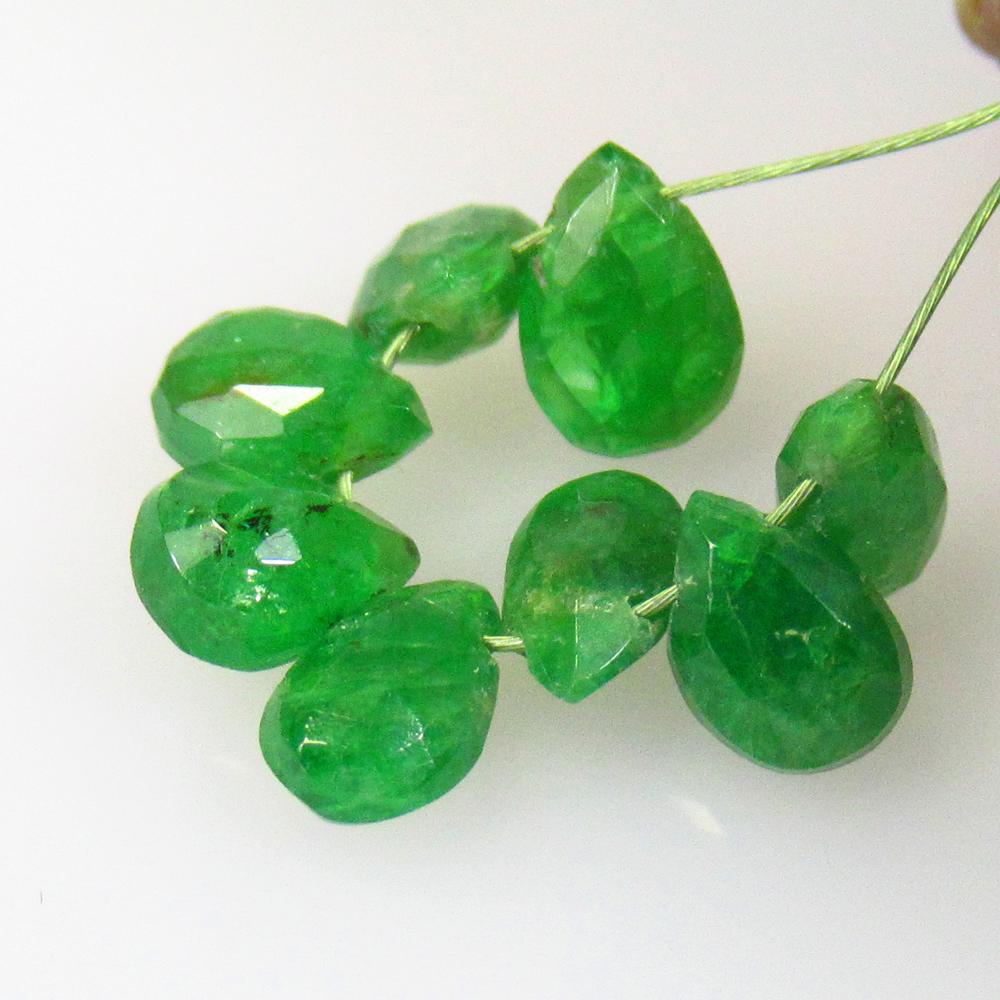 5.80 Ct Natural 8 Tsavorite Granet Loose Beads: Weight - 5.80 Ct / Size - 5.5x4.8 - 7.0x5.0 mm / 8 Pc's/ Shape - Drilled Pear Beads / Color - Green / Clarity - SI / Origin - Madagascar / Treatment - None