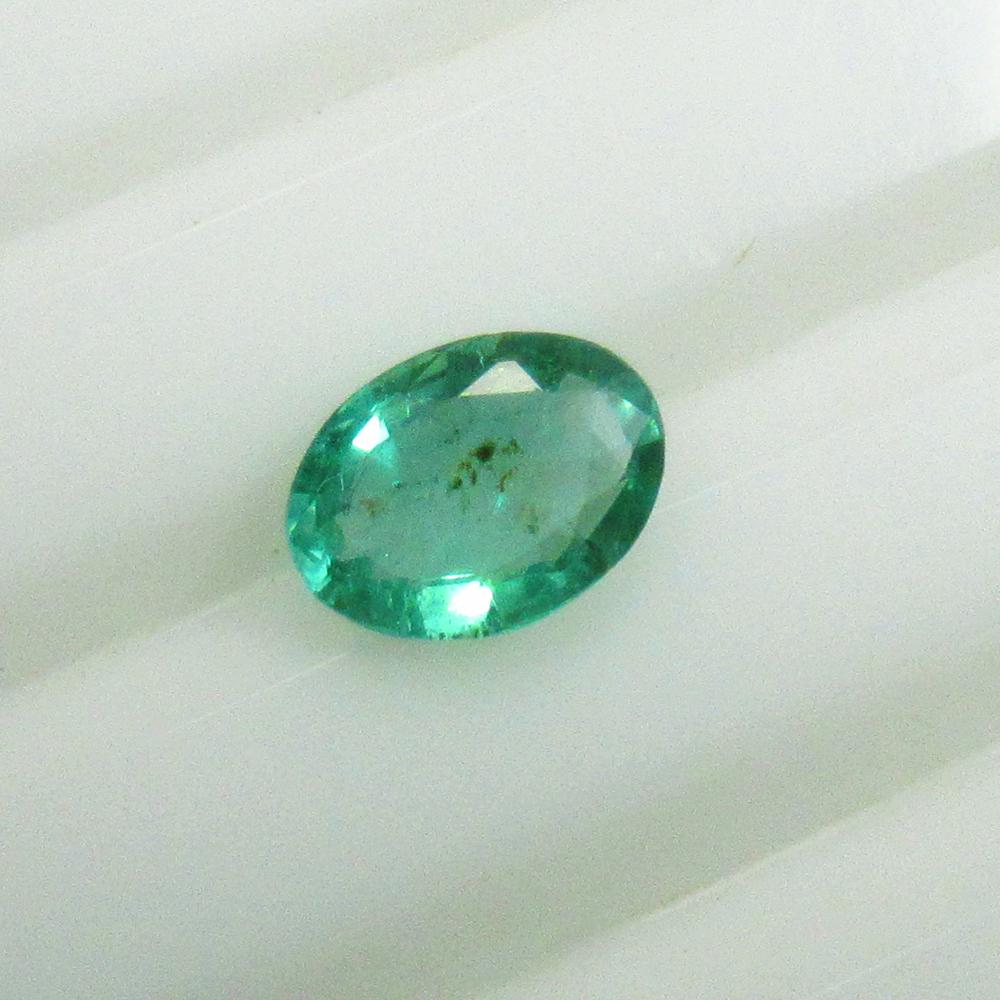0.65 Ct Natural Emerald Loose Stone (1 of 2)