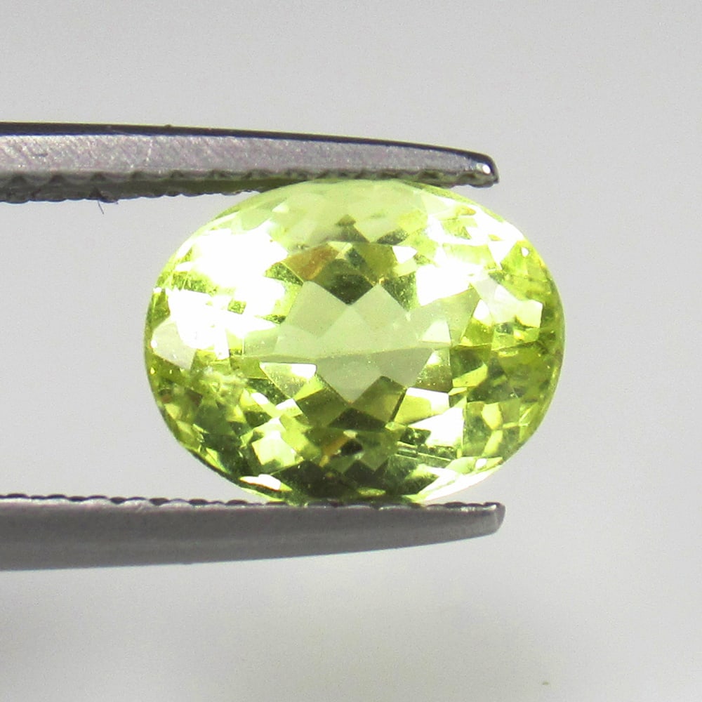 2.26 Ct Natural Yellow Beryl Loose Stone: Weight - 2.26 Ct / Size -9.10 x 7.30 x 5.40 mm / Top Class Quality / Oval Cut / Origin - Brazil / Treatment - None