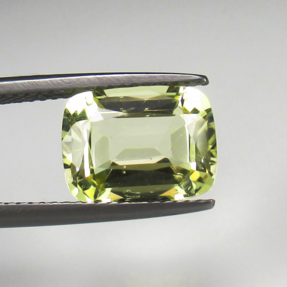 3.94 Ct Natural Yellow Beryl Loose Stone Certified Natural earthmined Gemstones: Weight - 3.94 Ct / Size - 11.00 x 8.50 x 5.50 mm / Top Class Quality / Cushion Cut / Origin - Brazil / Treatment - None