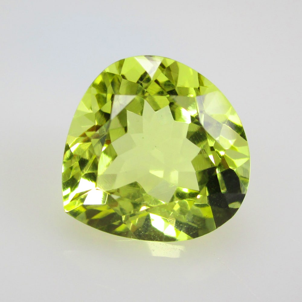 9.49 Ct Natural Lemon Quartz Loose Stone: Weight - 9.49 Ct / Size - 14.30 x 14.20 x 9.10 mm / Top Quality Luster / Excellent Pear Cut / Origin - Brazil / Treatment - None
