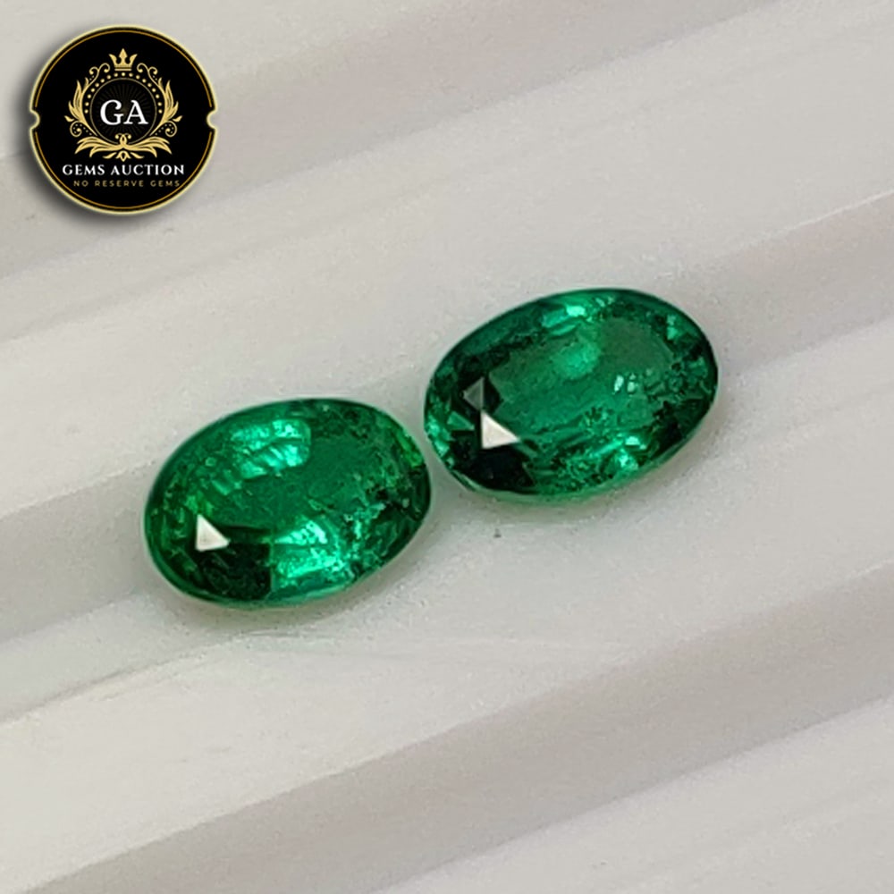 1.04 Ct Natural Zambian Emerald Oval Pair  Loose Stone (1 of 3)