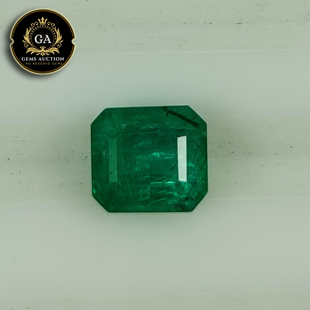 1.74 Ct Natural Grassy Green Emerald Octagon Cut (1 of 3)