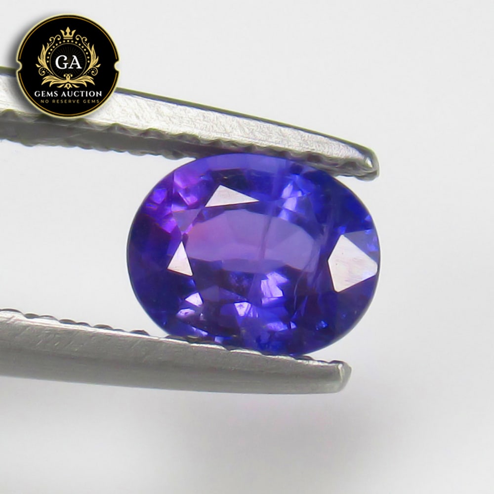 0.81 Ct Natural Ceylon Mine Violet Sapphire Oval Cut (1 of 2)