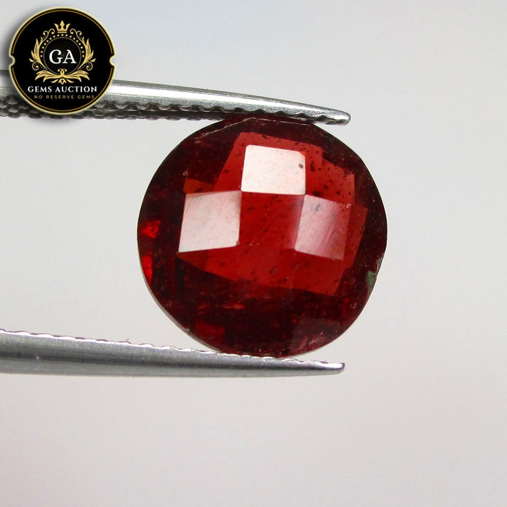 3.91 Ct Natural Rhodolite Garnet Almandine Round Checkerboard Cut: Weight - 3.91 Ct / Size - 9.90 x 9.90 x 4.60 mm / Shape - Round Checkerboard Cut / Clarity - VVS / Origin - Nigeria / Treatment - None
