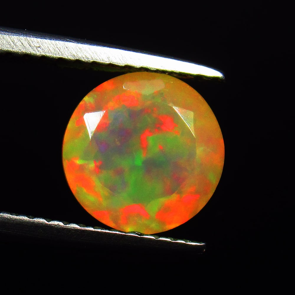 1.49 Ct Natural Multicolor Welo Opal Top Fire Opal Round Cut (1 of 3)