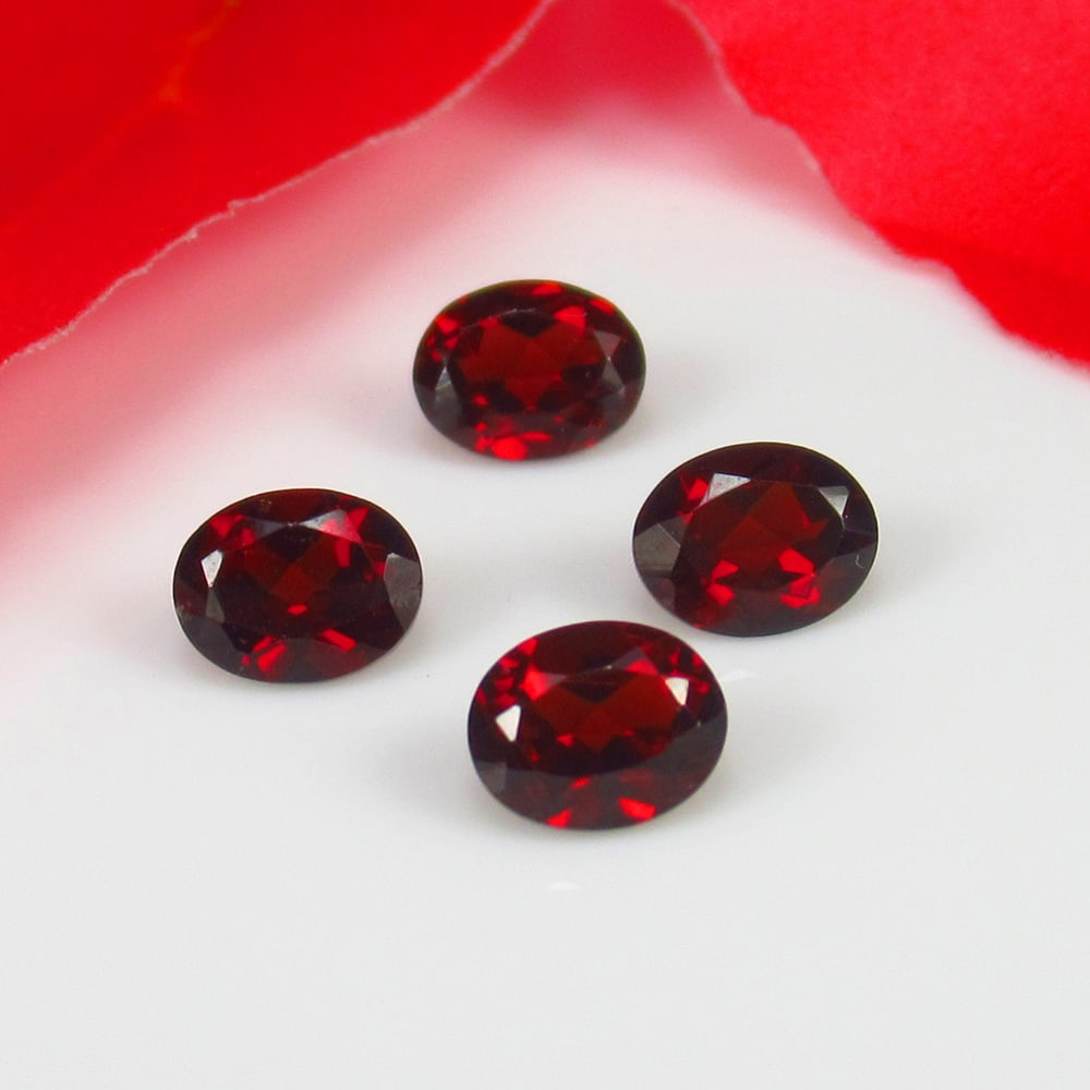 1.88 Ct Natural Rhodolite Garnet Almandine Red Oval Cut Set (1 of 3)