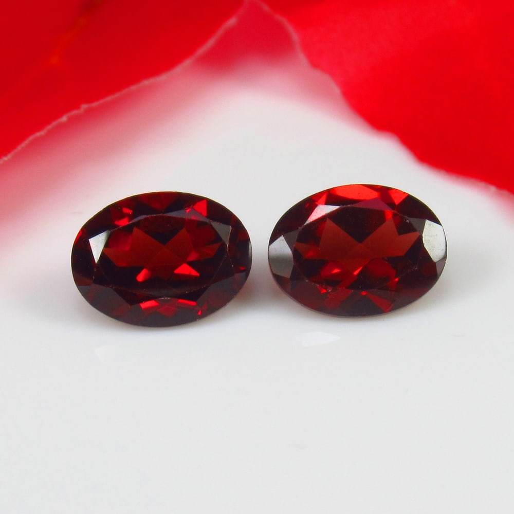 3.15 Ct Natural Rhodolite Garnet Almandine Red Oval Cut Pair: Weight - 3.15 Ct / Size - 8.00 x 6.00 x 3.60 mm / 2 Pc's / Shape - Oval Cut / Clarity - VVS / Origin - Nigeria / Treatment - None