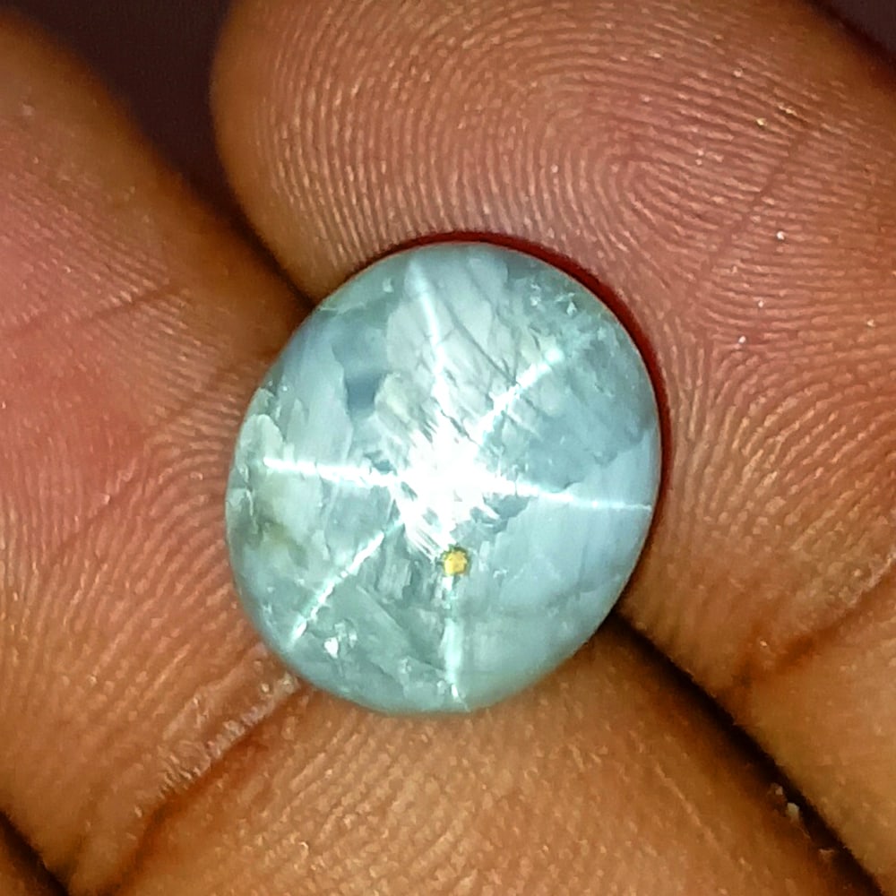 10.61 Ct Natural Star Sapphire Oval Cab (1 of 2)