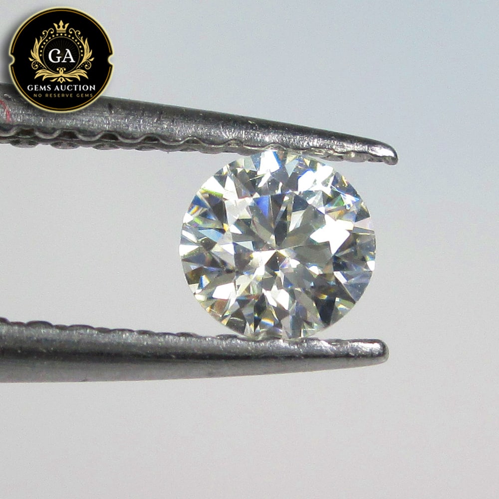0.21 Ct Lab Created Moissanite Round Cut: Weight - 0.21 Ct / Size - 4.00 x 4.00 x 2.50 mm / Shape - Round Cut / Color - White / Clarity - VVS / Origin - Turkey / Treatment - Lab Created
