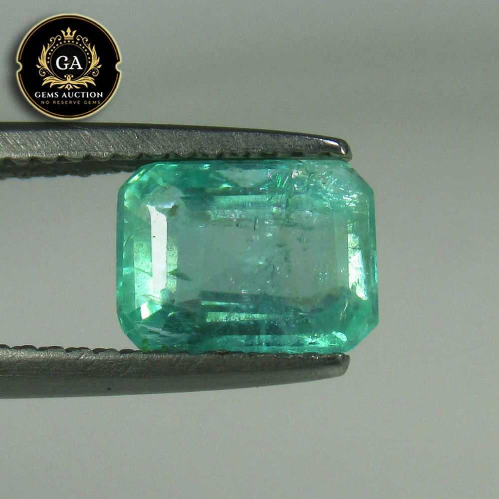 1.75 Ct Natural Ethiopian Green Emerald Octagon Cut (1 of 2)