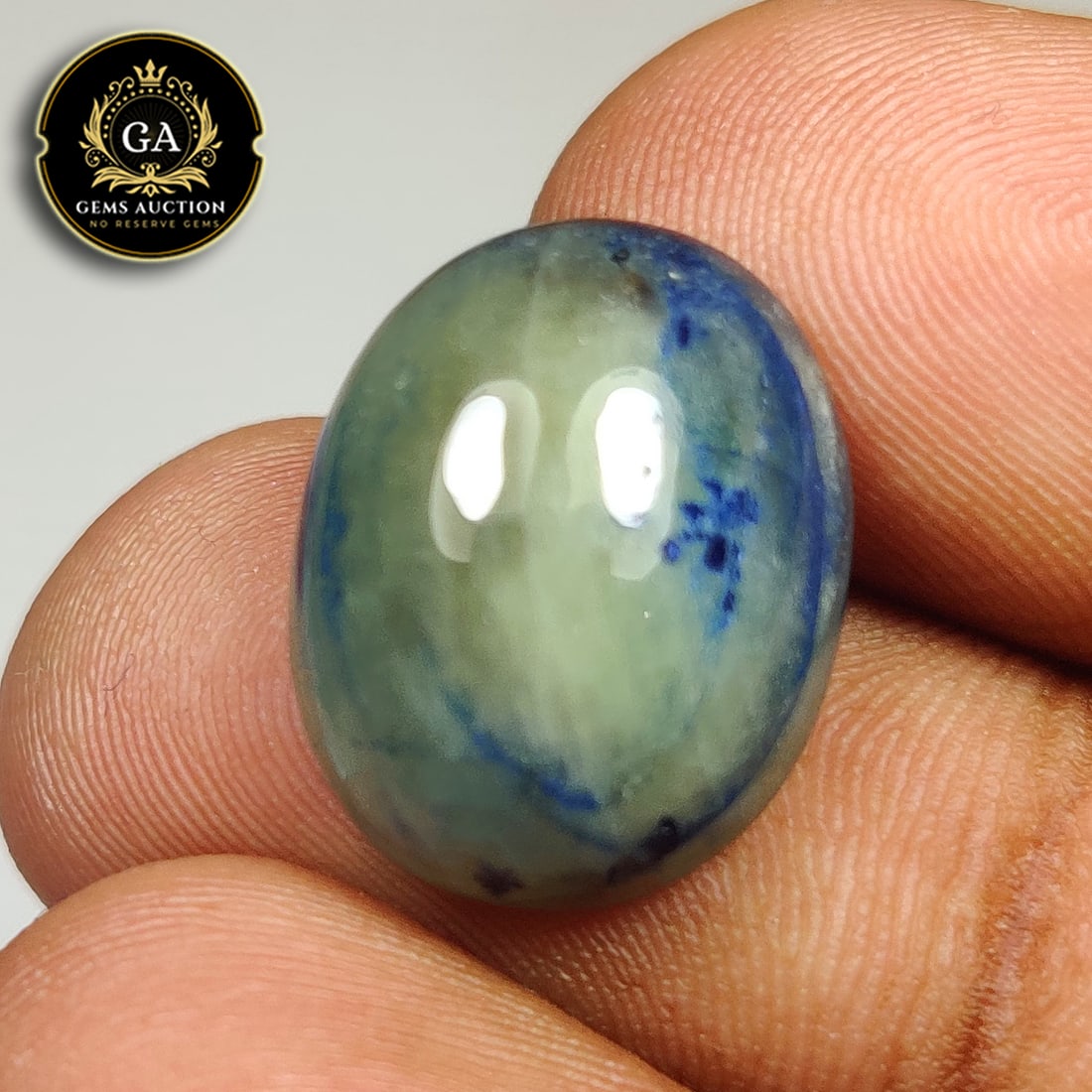 18.15 Ct Natural Blue Sapphire Oval Cab (1 of 3)