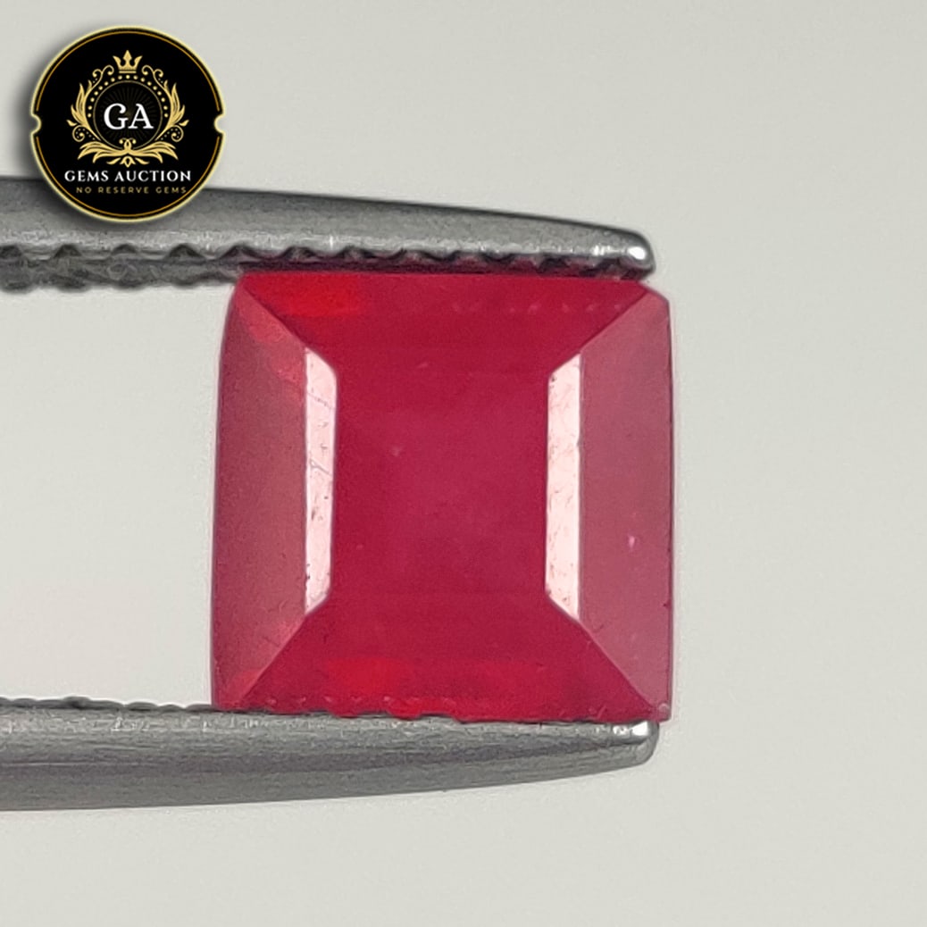 2.25 Ct Natural Pinkish Red Ruby Square Octagon Cut (1 of 3)