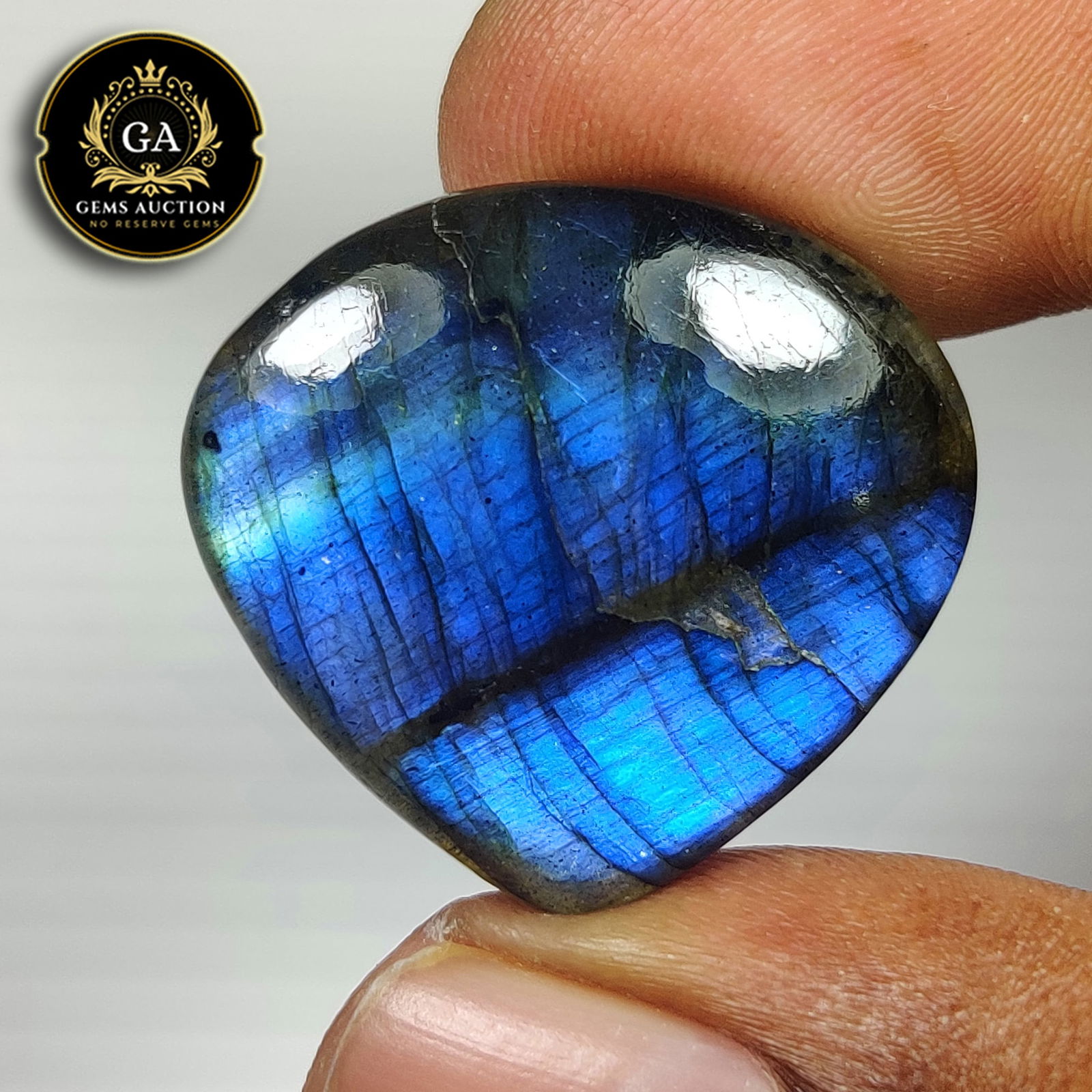 38.76 Ct Natural Blue Shaded Labradorite Pear Cab: Weight - 38.76 Ct / Size - 30.00 x 25.00 x 7.50 mm / Shape - Excellent Pear Cabochon / Clarity - Opaque / Origin - Africa / Treatment - None