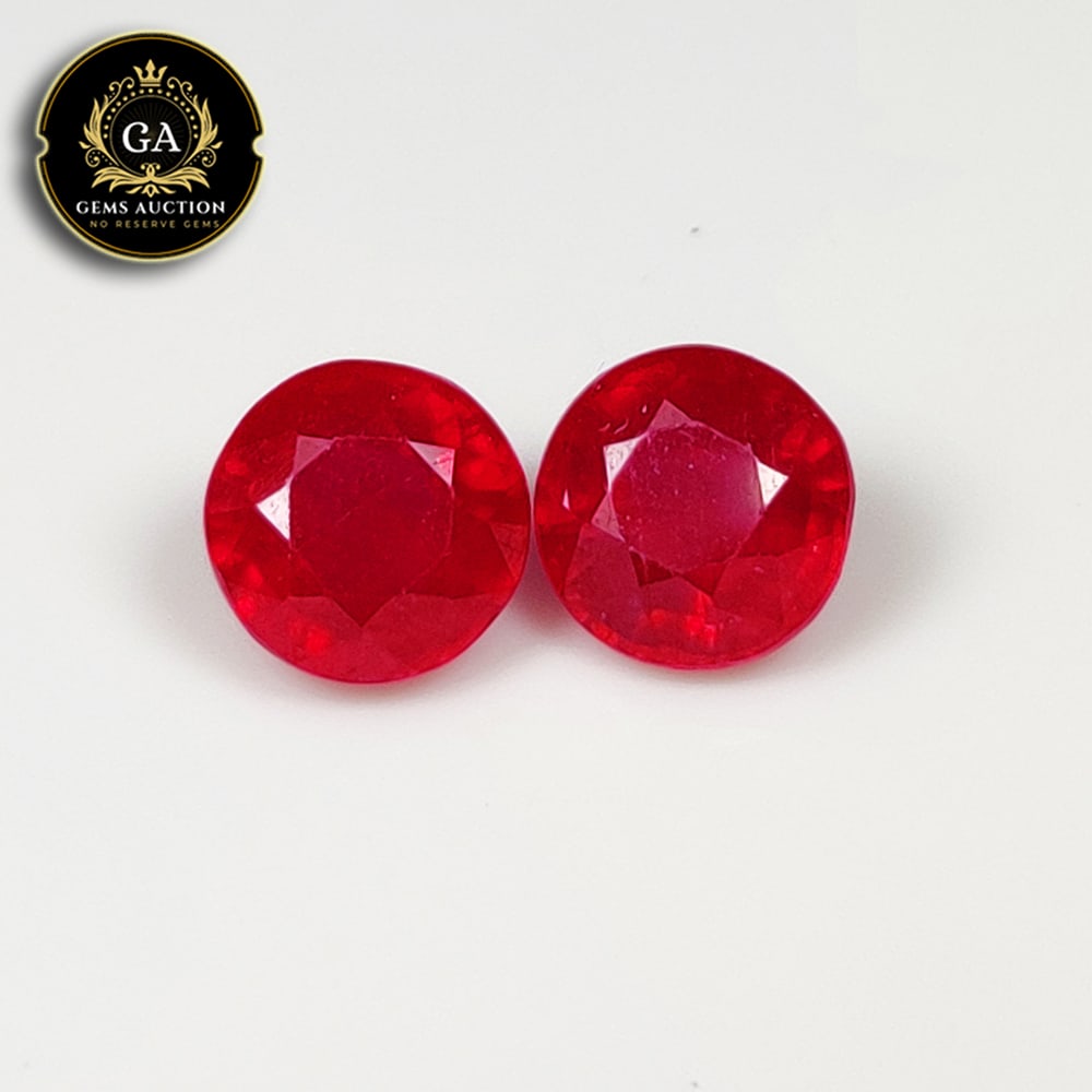 5.60 Ct Natural Blood Red Ruby Round Cut Pair (1 of 3)