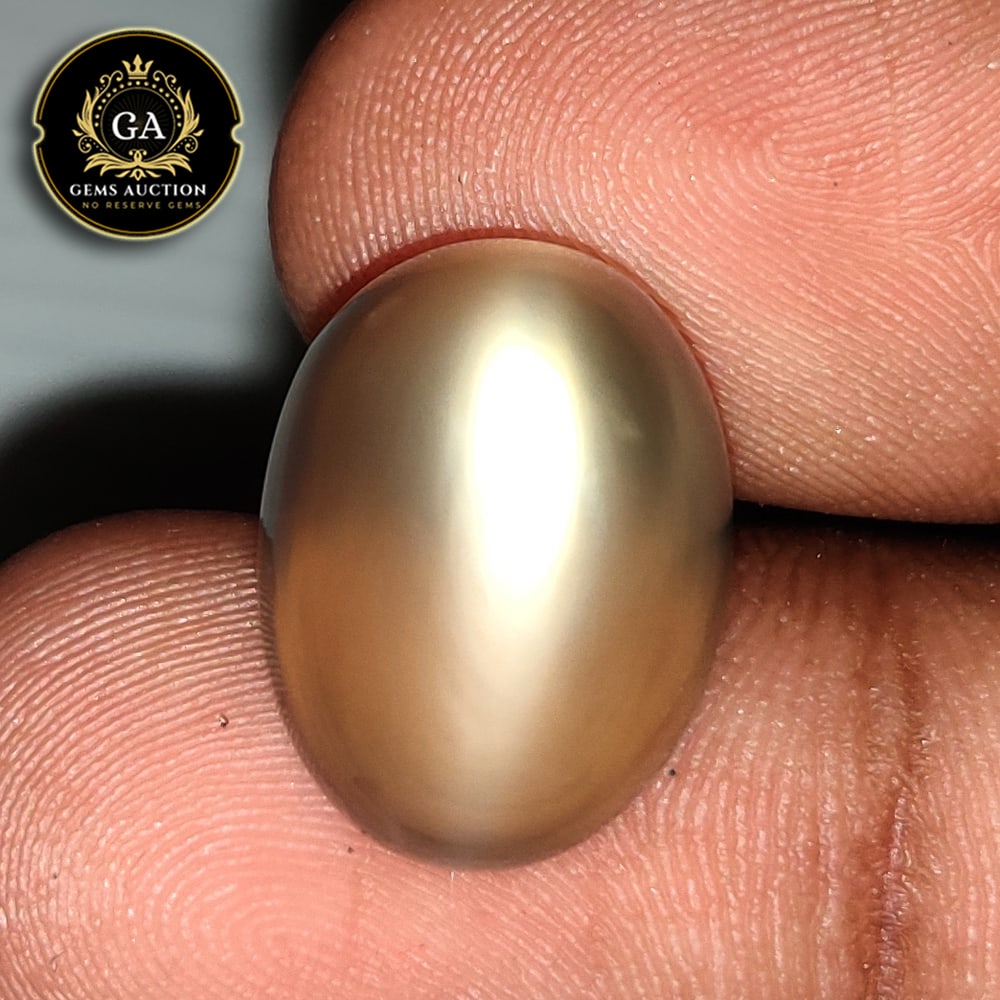13.32 Ct Natural Moonstone Oval Cab (1 of 3)