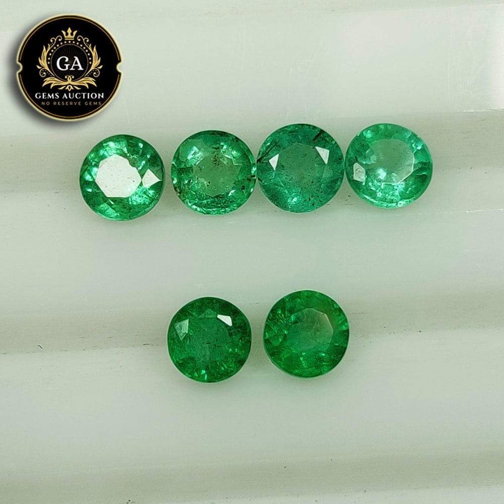 2.00 Ct Natural Zambian Green Emerald Round Cut Set (1 of 3)