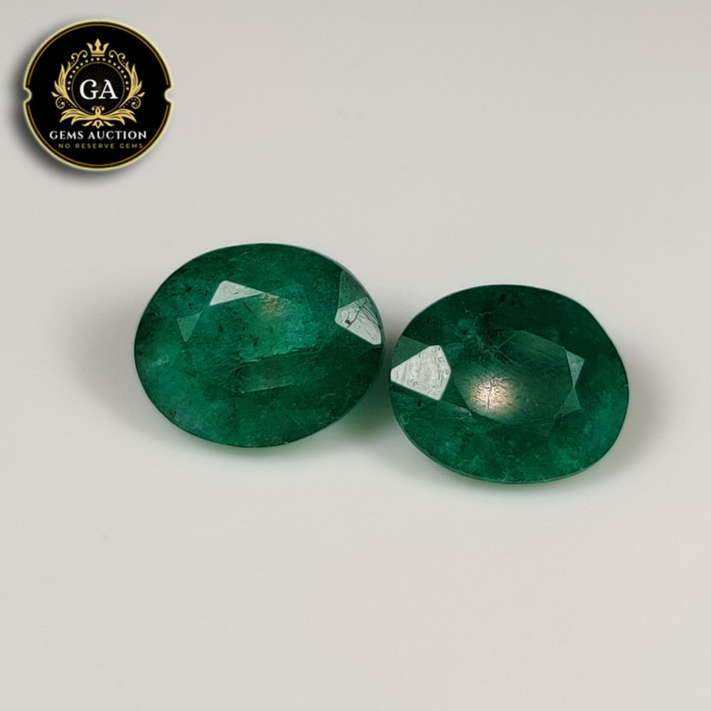 10.20 Ct Natural Grassy Green Emerald Oval Cut Matching Pair (1 of 3)
