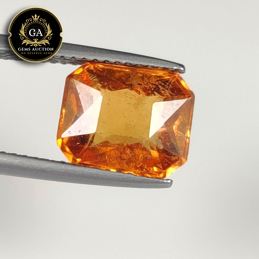 4.57 Ct Natural Fanta Orange Hessonite Garnet Octagon Cut: Weight - 4.57 Ct / Size - 10.30 x 8.50 x 5.60 mm / Shape - Octagon Cut / Clarity - VVS / Origin - Nigeria / Treatment - None