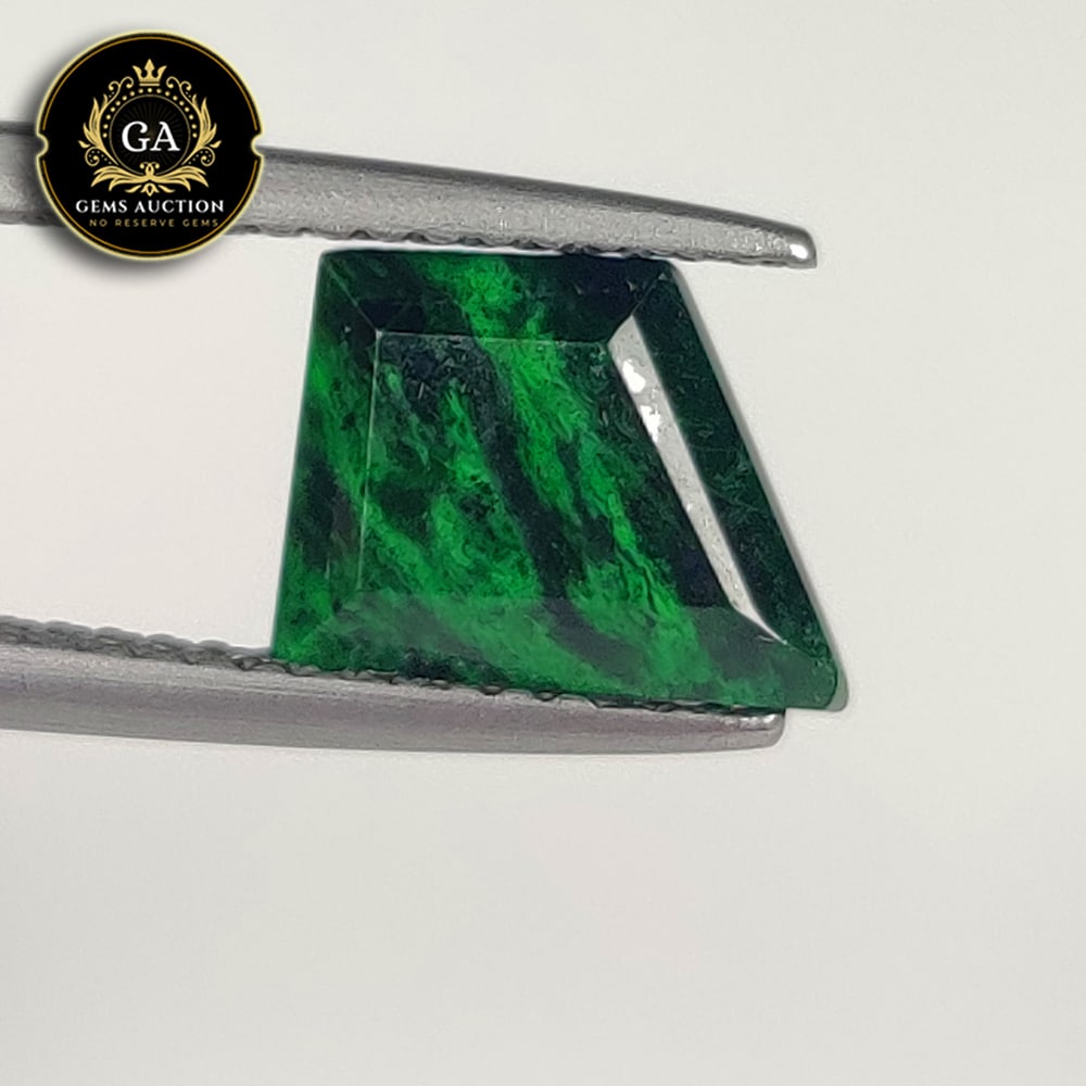 2.20 Ct Natural Green Mawsisite Fancy Cut: Weight - 2.20 Ct / Size - 9.00 x 6.80 x 5.00 mm / Shape - Fancy Cut / Color - Green / Clarity - SI / Origin - Brazil / Treatment - None