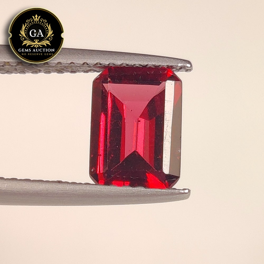 1.65 Ct Natural Rhodolite Garnet Almandine Red Octagon Cut: Weight - 1.65 Ct / Size - 8.10 x 6.00 x 3.50 mm / Shape - Octagon Cut / Clarity - VVS / Origin - Nigeria / Treatment - None