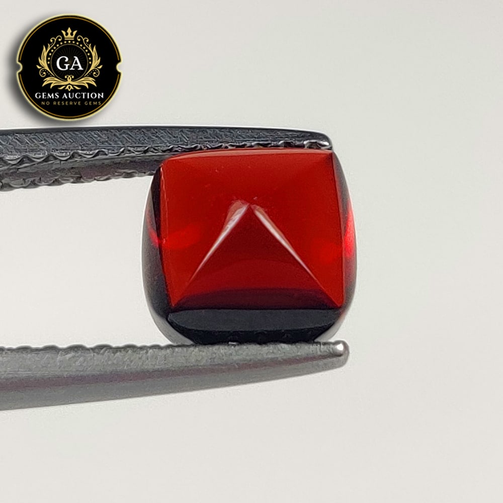 2.90 Ct Natural Rhodolite Garnet Almandine Sugar loupe Cushion Cab: Weight - 2.90 Ct / Size - 10.20 x 10.20 x 5.50 mm / Shape - Cushion Cab / Clarity - VVS / Origin - Nigeria / Treatment - None