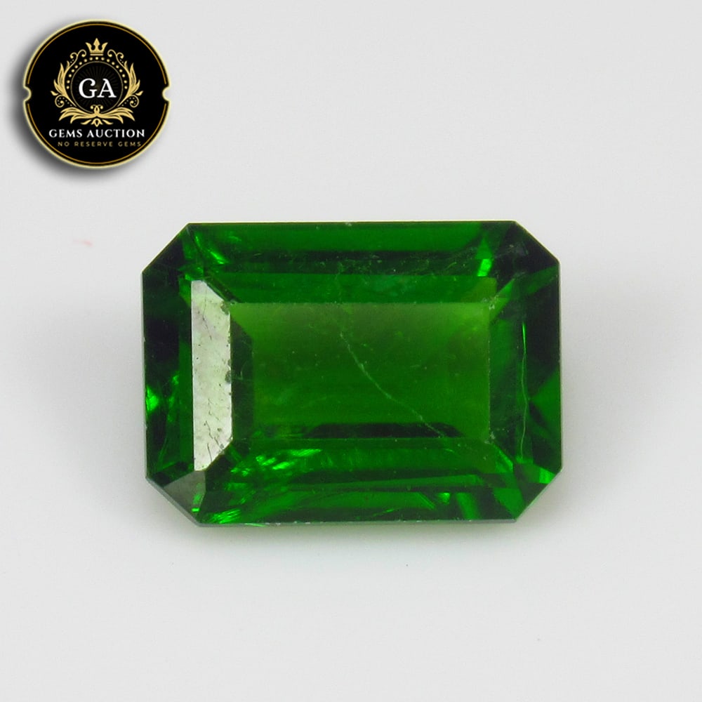 1.06 Ct Natural Chrome Diopside Octagon Cut: Weight - 1.06 Ct / Size - 7.20 x 5.30 x 3.50 mm / Shape - Octagon Cut / Color - Green / Clarity - VVS / Origin - Brazil / Treatment - None