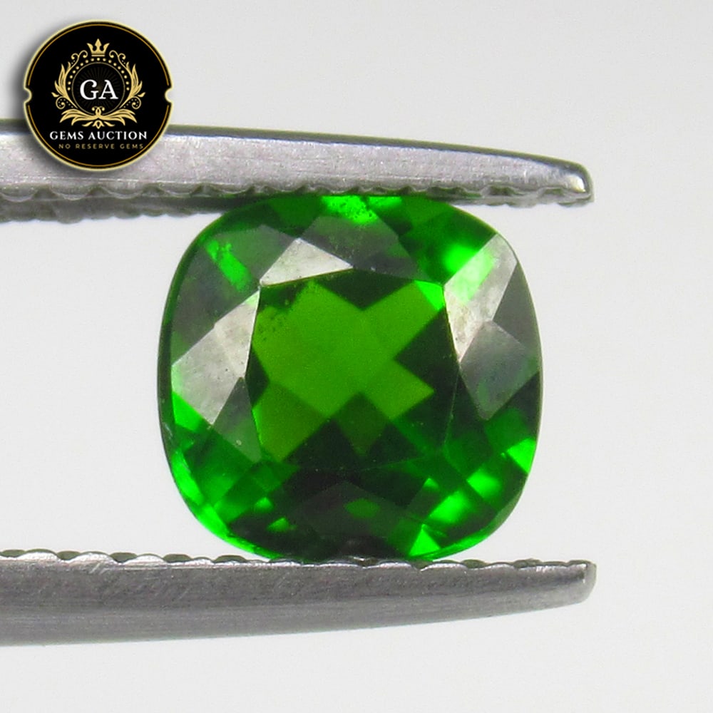 1.08 Ct Natural Chrome Diopside Cushion Cut (1 of 2)
