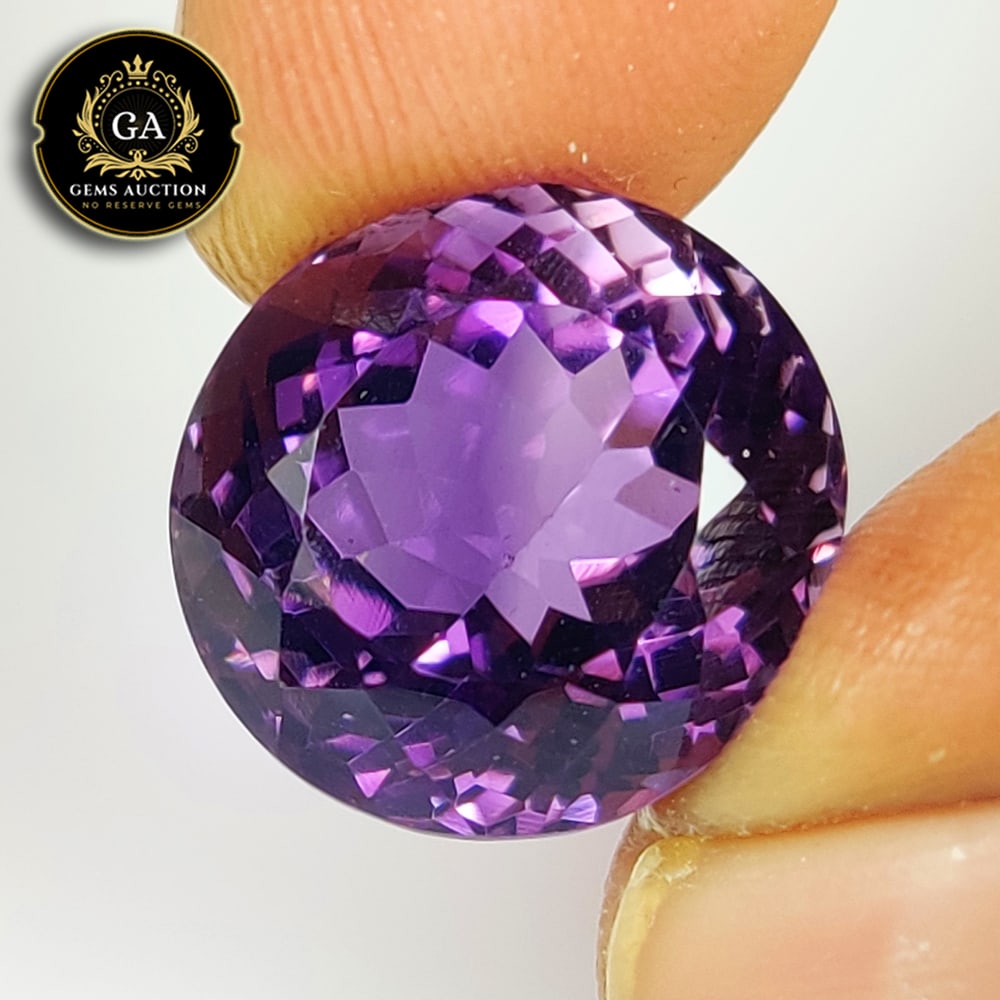 12.45 Ct Natural Purple Amethyst Oval Cut (1 of 3)