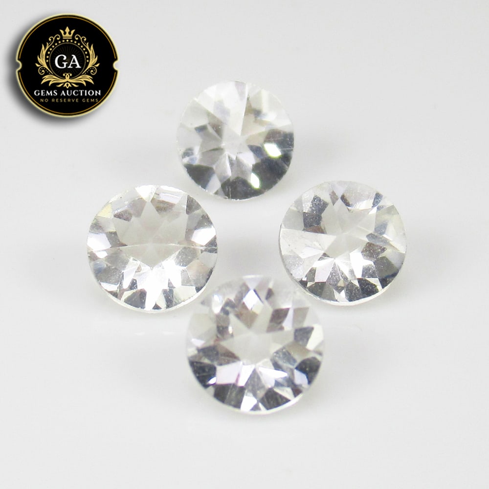 1.81 Ct Natural White Crystal Round Cut Set (1 of 2)