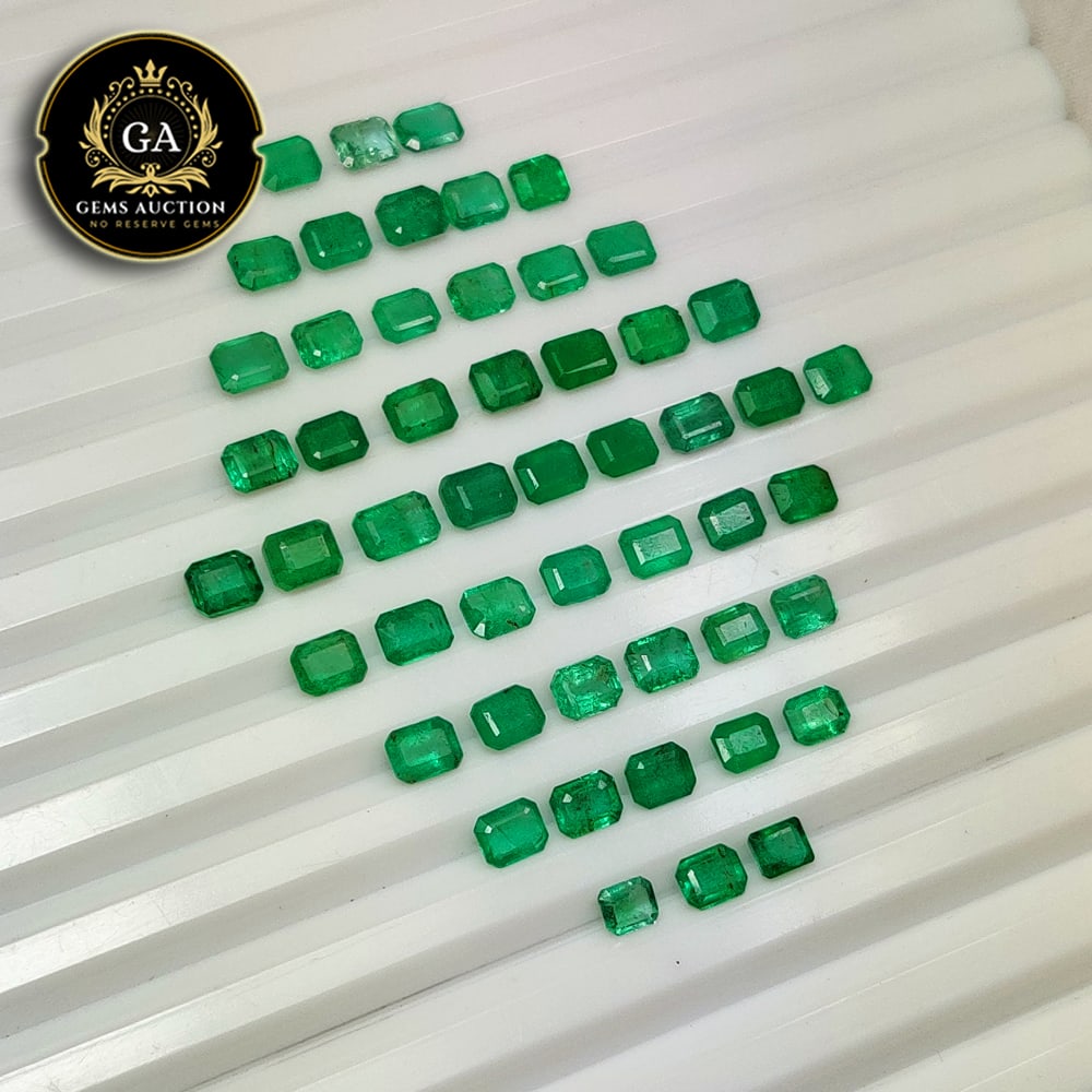 22.10 Ct Natural Zambian Green Emerald Octagon Cut Lot (1 of 4)