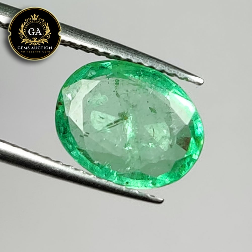2.83 Ct Natural Zambian Emerald Oval Cut (1 of 2)