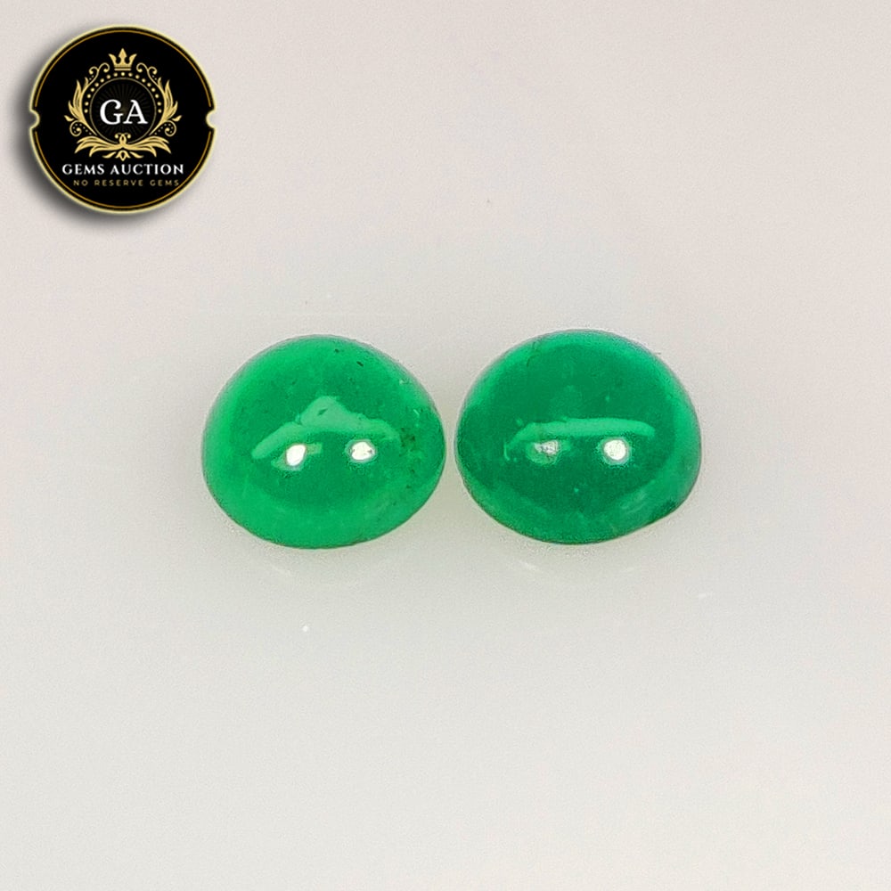 0.85 Ct Natural Zambian Green Emerald Round Cut Pair (1 of 2)