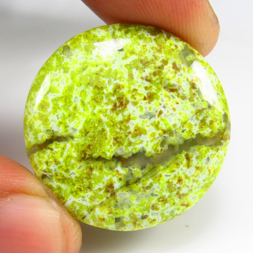37.01 Ct Natural Green Jasper Quartz Round Cab: weight - 37.01 Ct / Dimensions - 30.00 x 30.00 x 6.30 mm / Shape & Cut - Excellent Round Cab / Origin - Brazil / Comments - None