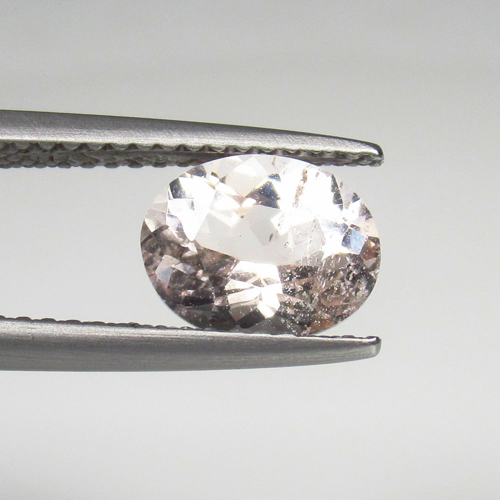 1.54 Ct Natural Pleasant Pink Morganite Oval Cut: Weight - 1.54 Ct / Size - 8.40 x 6.60 x 5.00 mm / Shape - Oval Cut / Clarity - VVS / Origin - Brazil / Treatment - None