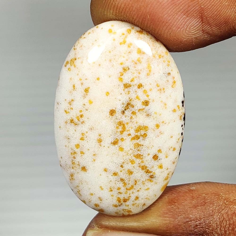 22.44 Ct Natural Jasper Quartz Oval Cab: weight - 22.44 Ct / Size - 30.00 x 20.00 x 4.50 mm / Shape - Excellent Oval Cab / Origin - Brazil / Treatment - None