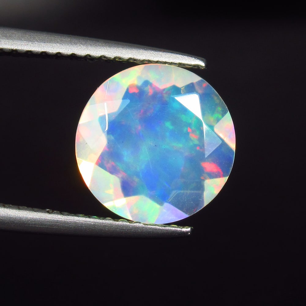 1.69 Ct Natural Multi-Color Welo Opal Flash Fire Round Cut (1 of 2)