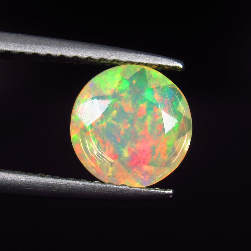 1.00 Ct Natural Multi-Color Welo Opal Flash Fire Round Cut (1 of 2)